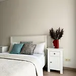 Balcony Bliss Brand New 1br