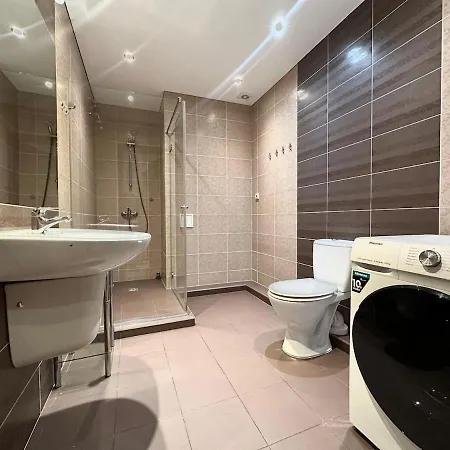 Balcony Bliss Brand New 1br