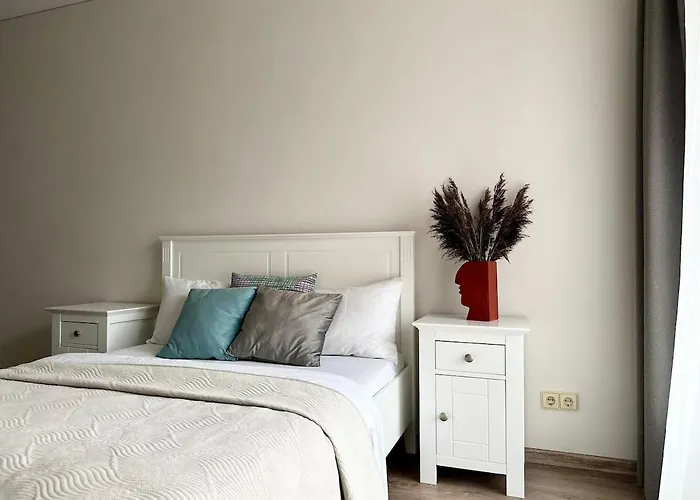 Balcony Bliss Brand New 1br